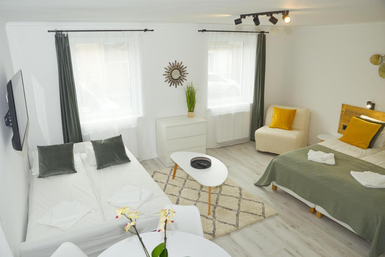 Raba92 Apartman House 外观 照片