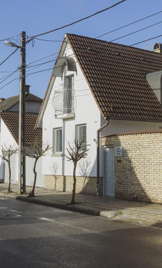 Raba92 Apartman House 外观 照片