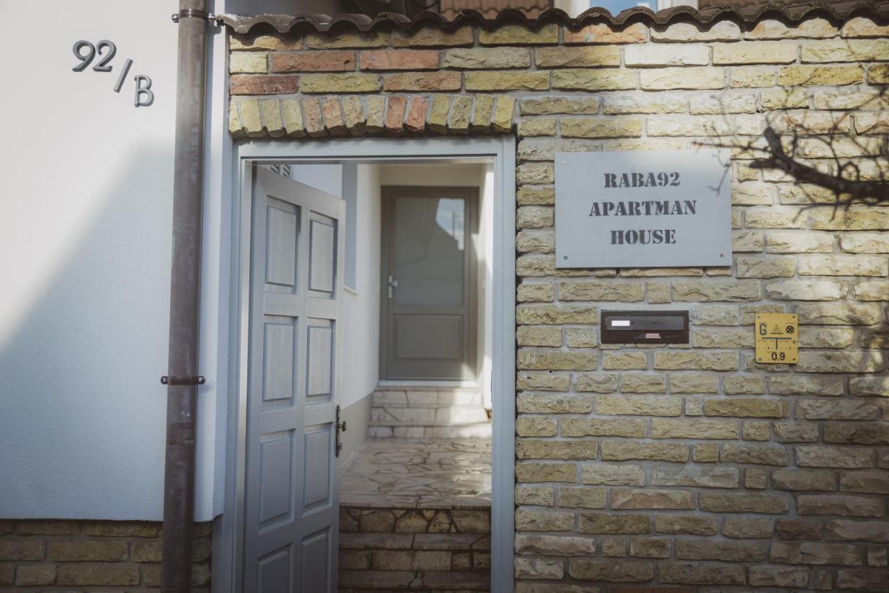Raba92 Apartman House 外观 照片